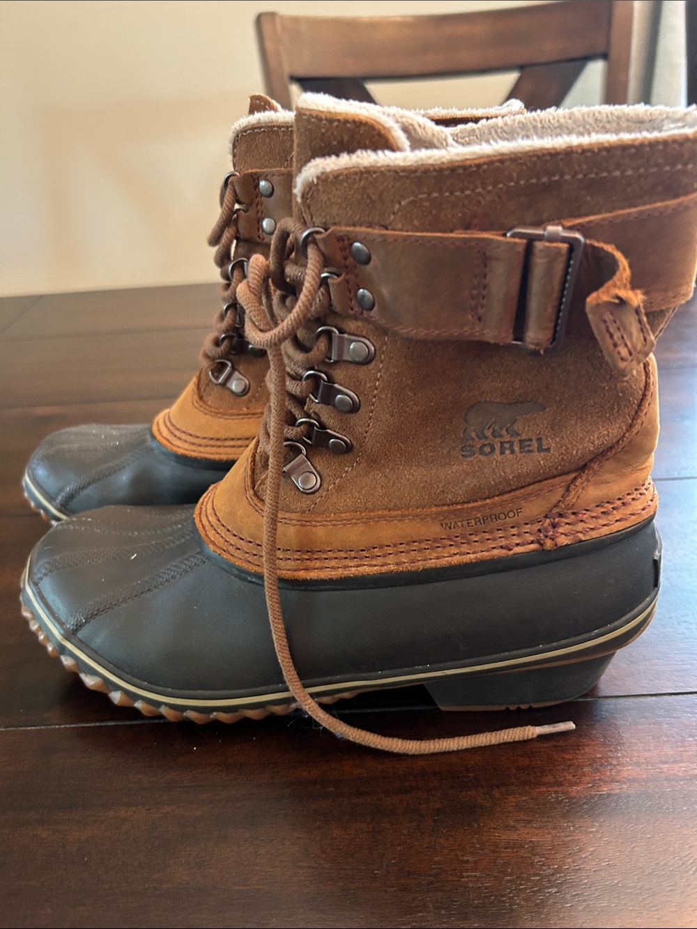 Sorel Brown & Black Lace-Up Waterproof Winter Boots